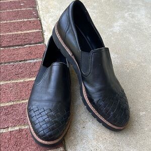 Vaneli Black Flats with Woven Toe Design